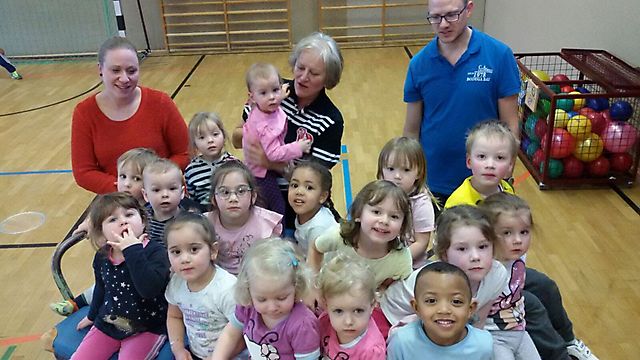 Eltern-Kind-Gruppe 2016 Schule Lösenbach